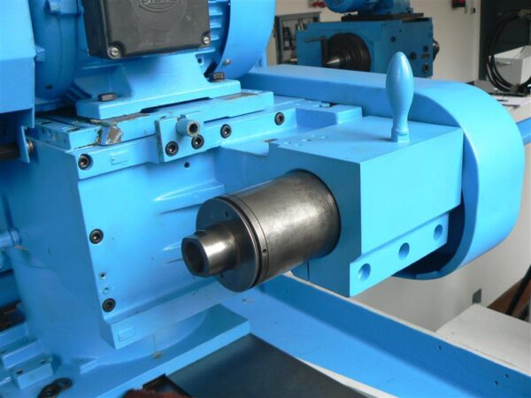 Überholte Rundschleifmaschine KARSTENS KC-AU 2000