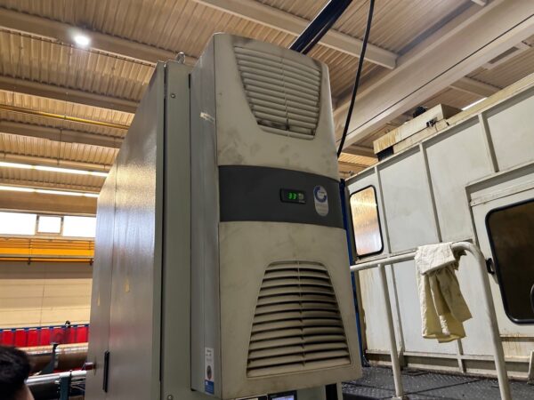 Fahrständerfräsmaschine