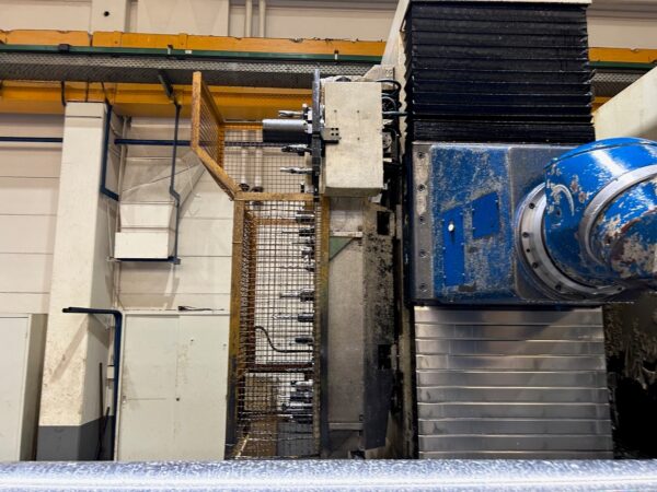 Fahrständerfräsmaschine