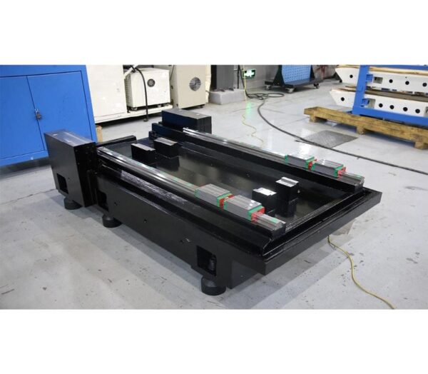 CNC Bearbeitungszentrum vertikal DEED VL V1160L