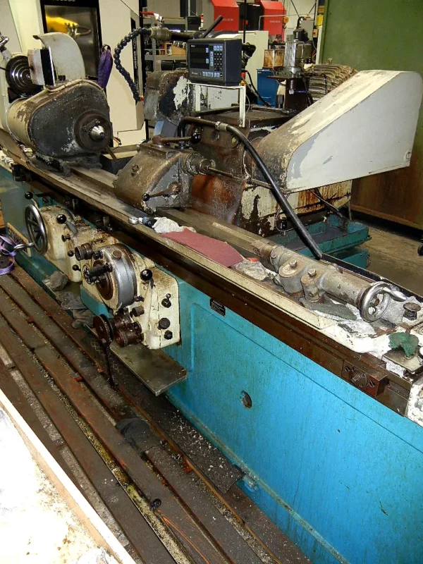 Außenrundschleifmaschine SCHAUDT AR 1.500 – Antrieb