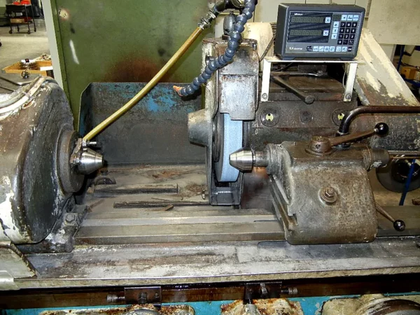 Außenrundschleifmaschine SCHAUDT AR 1.500 – Schleifscheibe