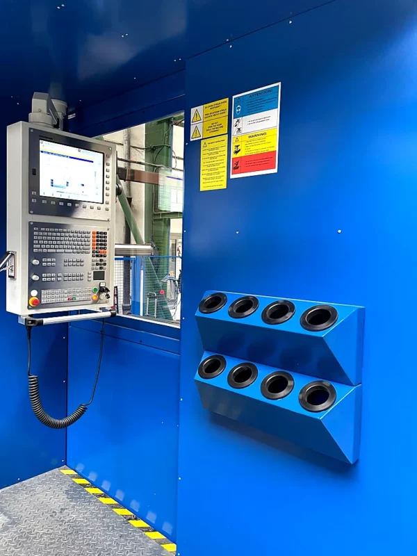 CNC Bohrwerk überholt: TOS WH 10 CNC – Frontansicht