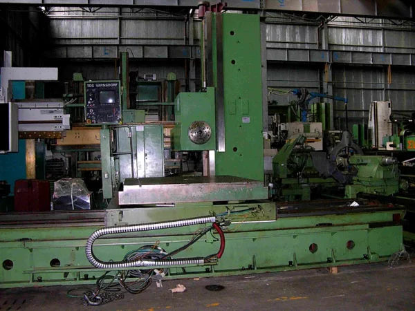 Gebrauchtes Tischbohrwerk TOS WHN 13.8 – Kuehlmittel