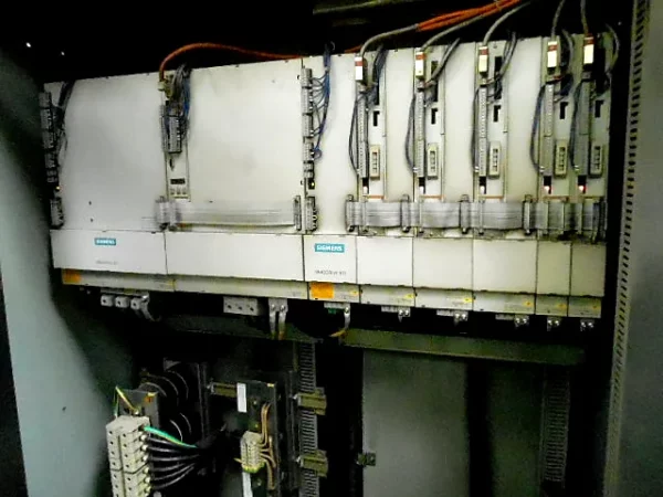 Gebrauchtes Tischbohrwerk TOS WHN 13.8 – Steuerung