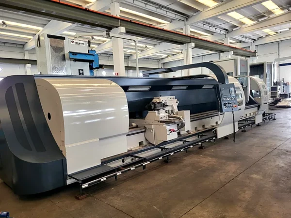 CNC Drehmaschine CSF TRA 550 x 8000 CNC FAGOR 8055 – Gesamtansicht