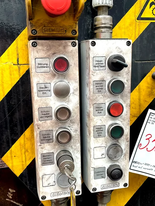 gebrauchte Drehbank WOHLENBERG E 1000 B (620x13000) – Kuehlmittel