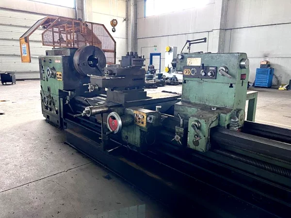 gebrauchte Drehbank RIVOL RP 700 x 12000 – Maschinenbett