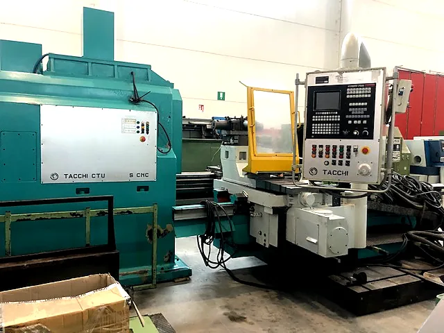CNC Plandrehmaschine Tacchi CTU 2000 – Hauptbild