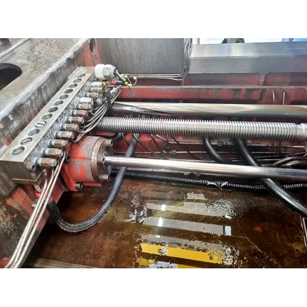 Gebrauchte Flachschleifmaschine TOS BRH 50 – Draufsicht