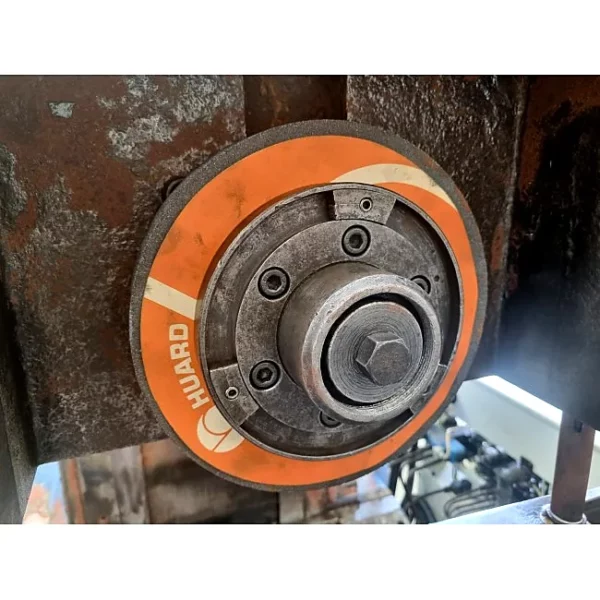 Gebrauchte Flachschleifmaschine TOS BRH 50 – Kuehlmittel