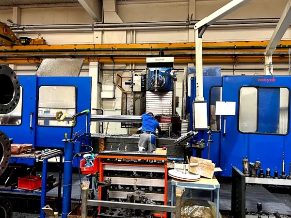 Fahrständerfräsmaschine – Hauptbild