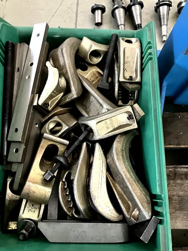 gebrauchte Werkzeugfräsmaschine AVIA FNE 50N – Gesamtansicht