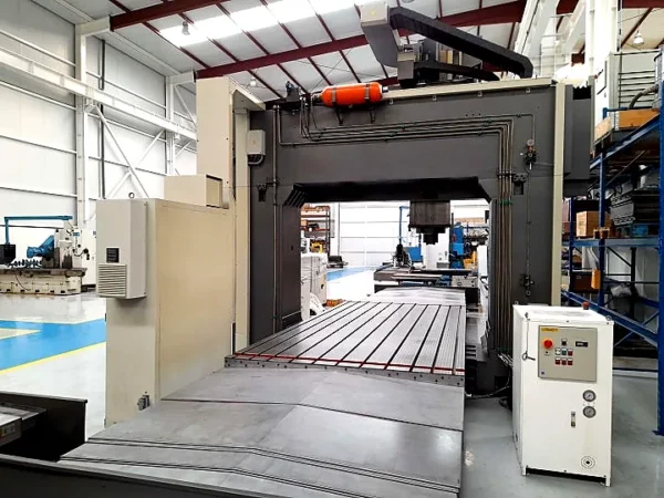 Überholte CNC Portalfräsmaschine CORREA FP40/40 – Bedienpult