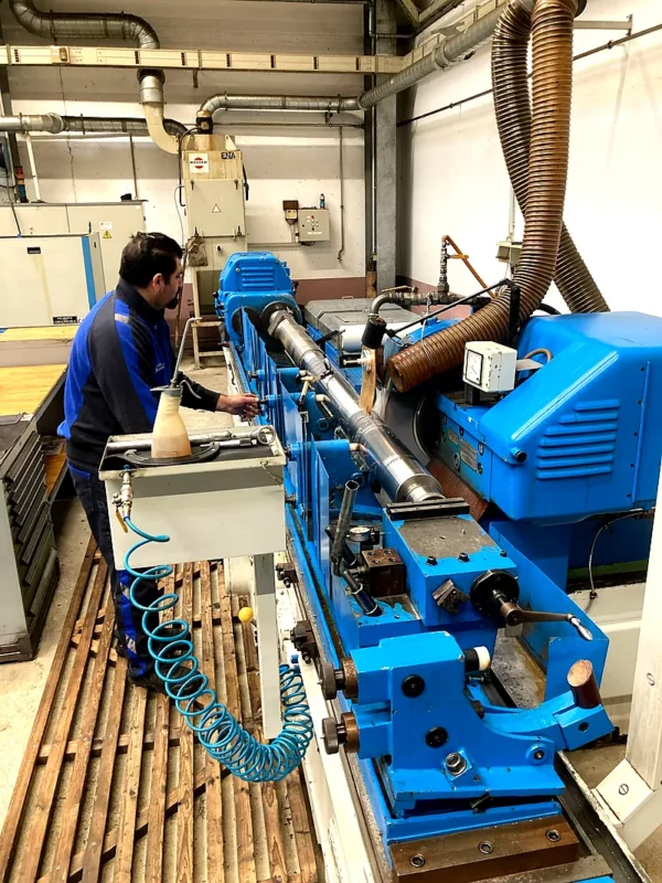 Konventionelle Rundschleifmaschine Cincinnati/MSO – Praezision