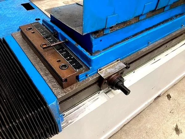 Konventionelle Rundschleifmaschine Cincinnati/MSO – Reitstock