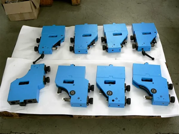 Überholte Rundschleifmaschine KARSTENS KC-AU 2000 – Werkzeugaufnahme