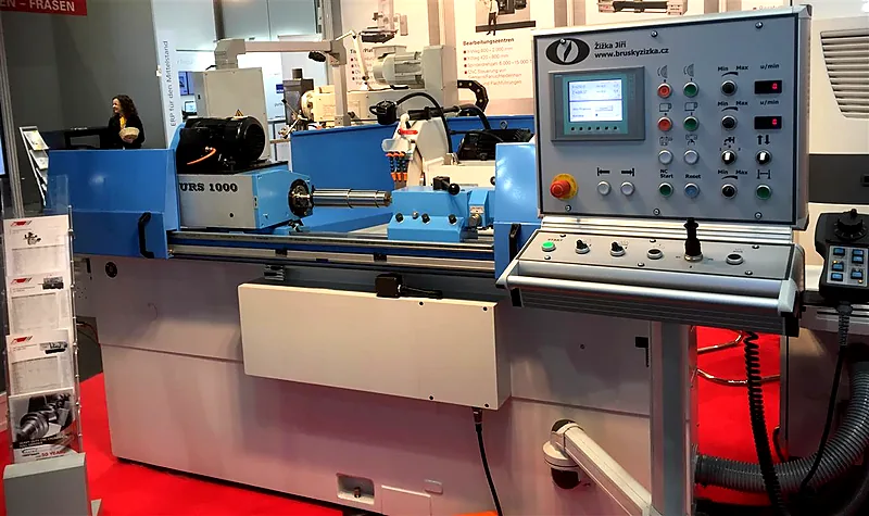 NC-Rundschleifmaschine KRAFT (ZIERSCH) URS 1000 – Hauptbild