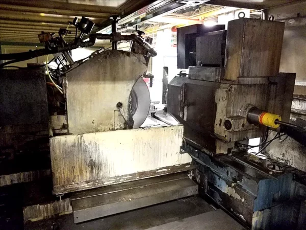 CNC Rundschleifmaschine GIORIA R 162 4000 x 450 – Kuehlmittel