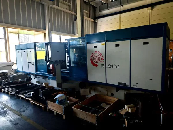 Gebrauchte Rundschleifmaschine TOS HOL-MONTA UB 63/750/2000 – Gesamtansicht