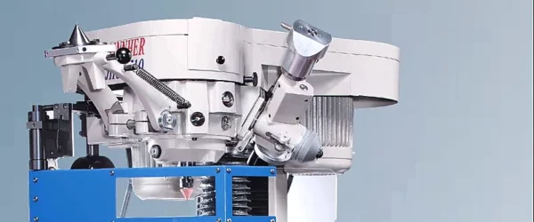 Zentrumschleifmalschine Kraft ZBS-1510 – Bedienpult