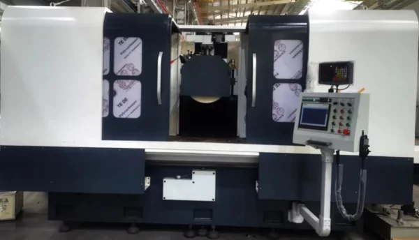 Kraft FS 16060 SD Flachschleifmaschine Arbeitsraum mit Schleifscheibe und Magnetspannplatte